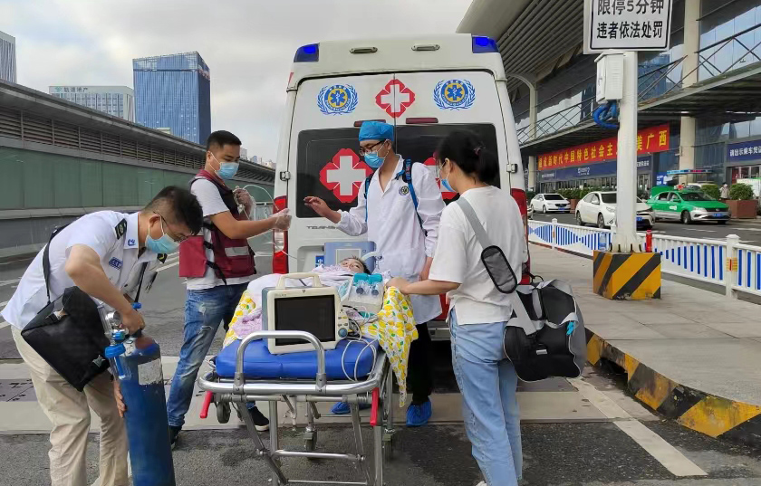 获嘉县救护车出租公司